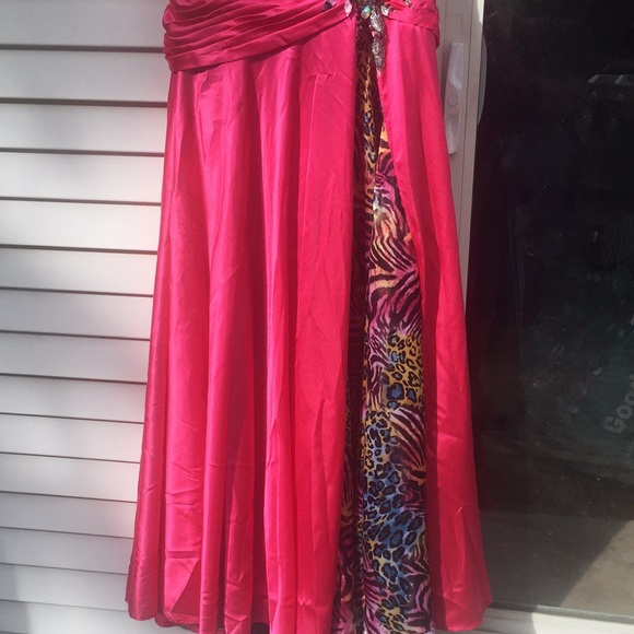 Ladies Tony Bowls Evening Wear Size 4 Pink Long. - Picture 3 of 6